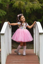 Load image into Gallery viewer, Princess Parade